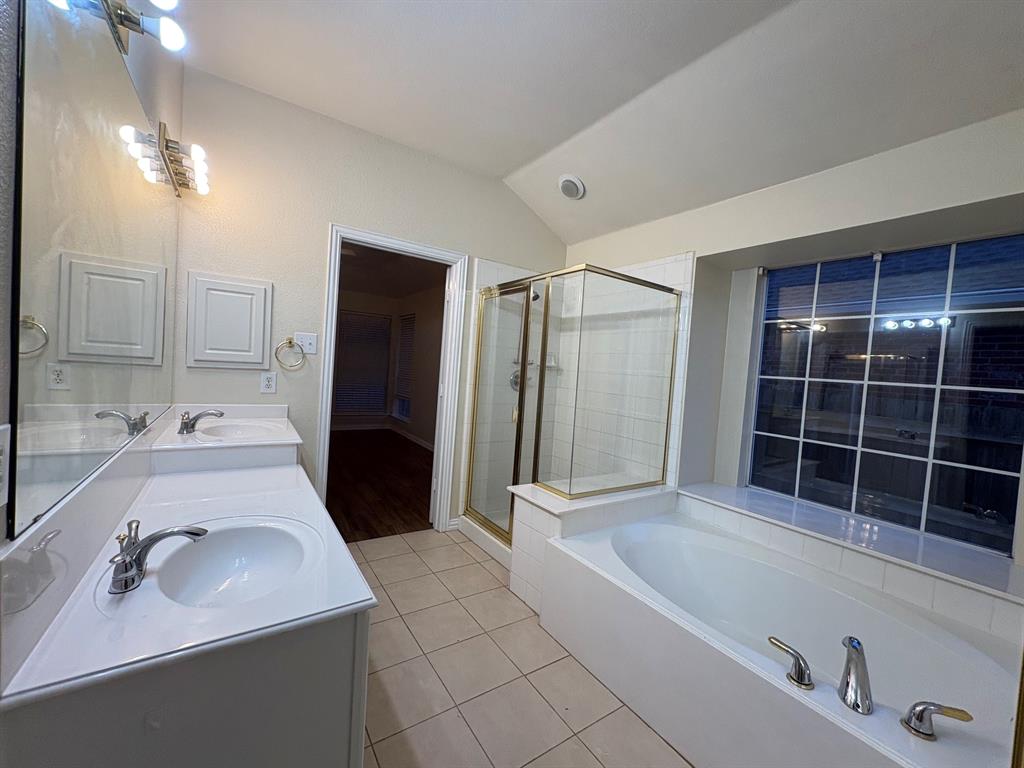 Waterfront Enchanted Bay Arl - Residential