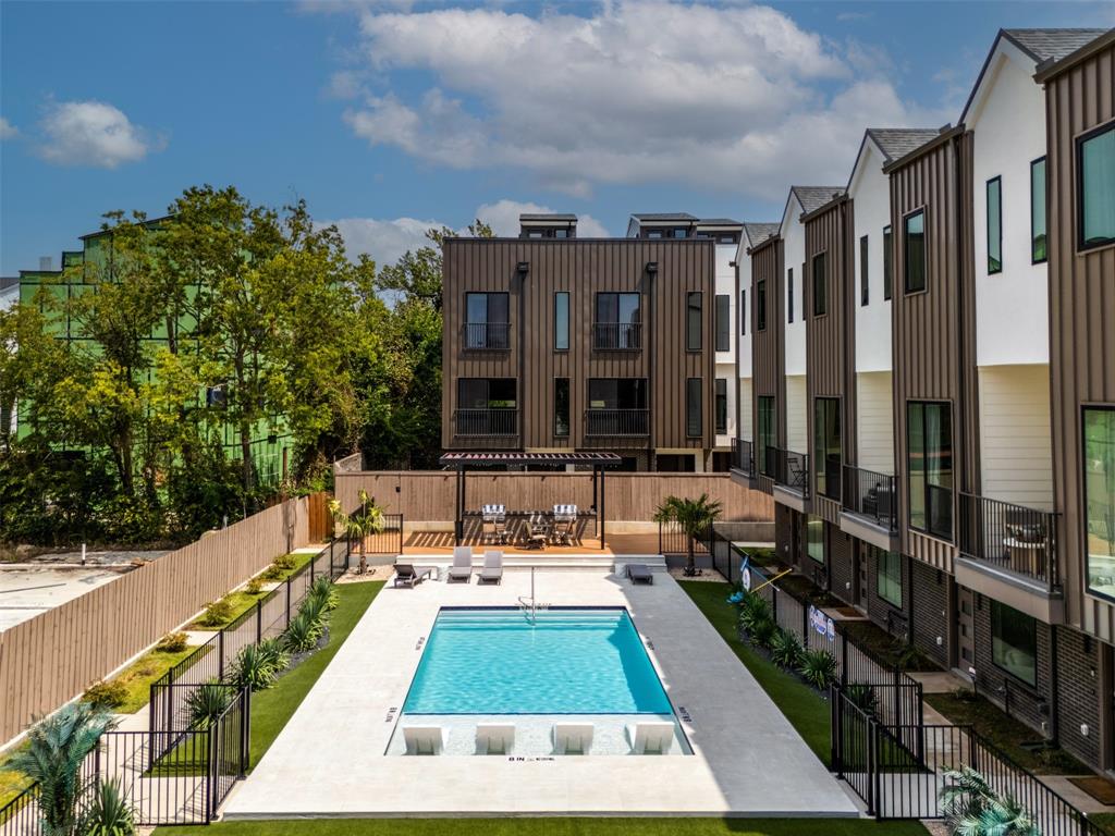MIDTOWN HEIGHTS CONDOMINIUM - Residential