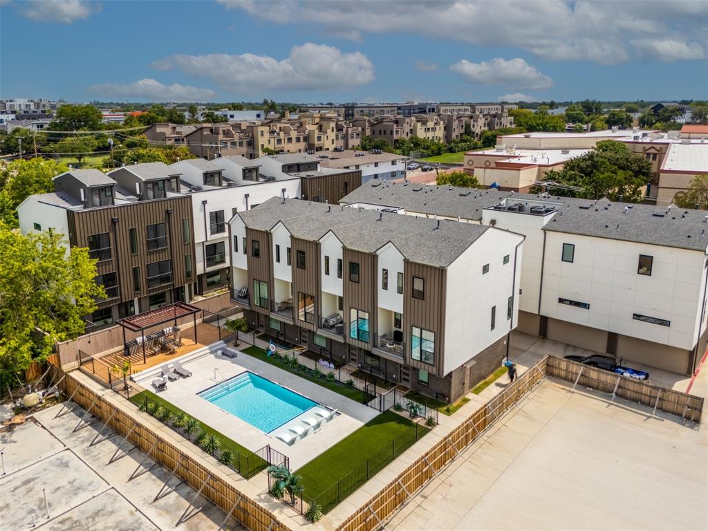 MIDTOWN HEIGHTS CONDOMINIUM - Residential