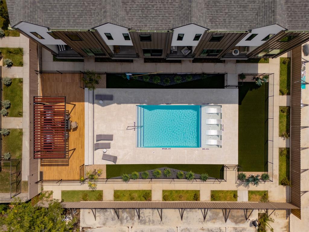 MIDTOWN HEIGHTS CONDOMINIUM - Residential