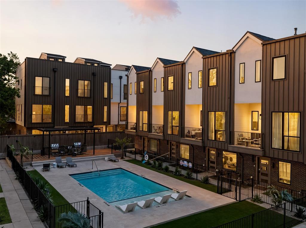 MIDTOWN HEIGHTS CONDOMINIUM - Residential