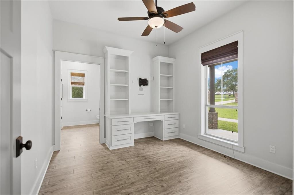 A100018-A0018 T QUEVADO - Residential