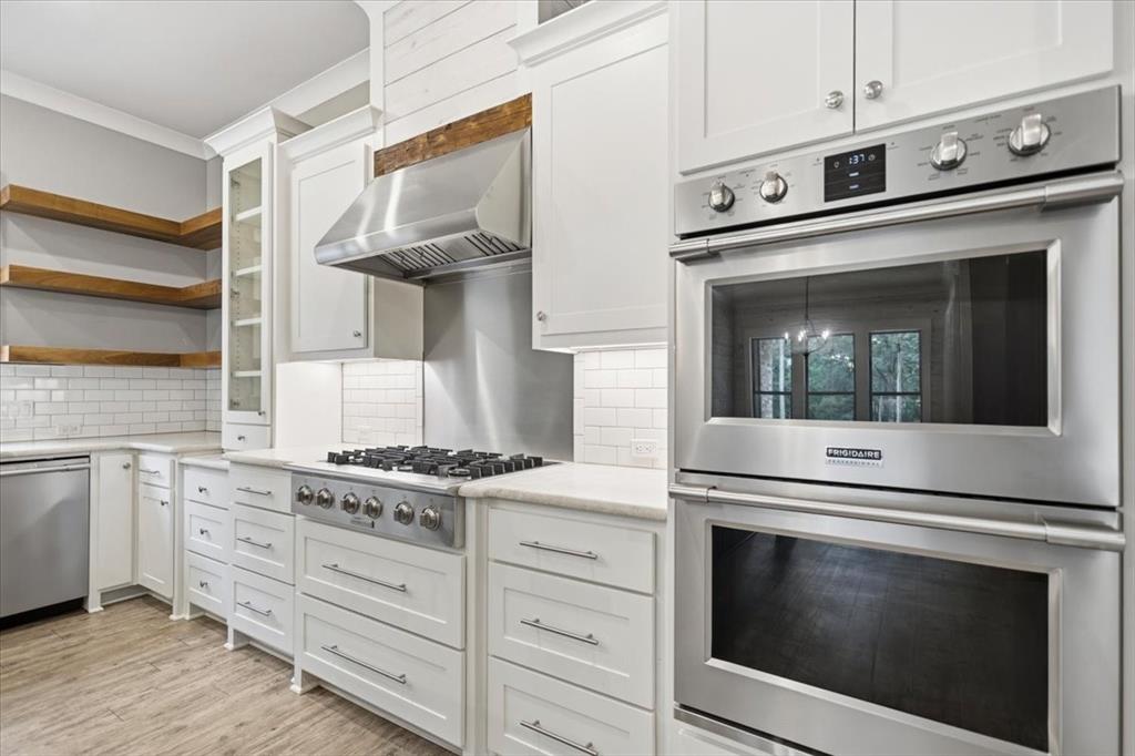A100018-A0018 T QUEVADO - Residential