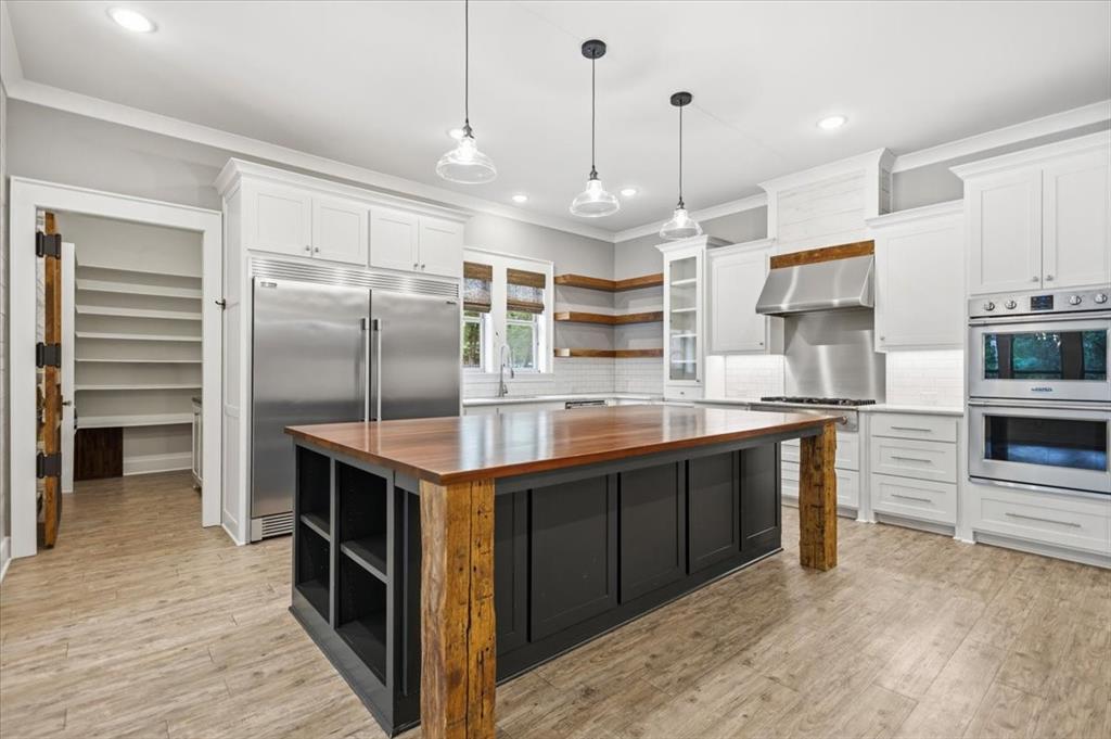 A100018-A0018 T QUEVADO - Residential