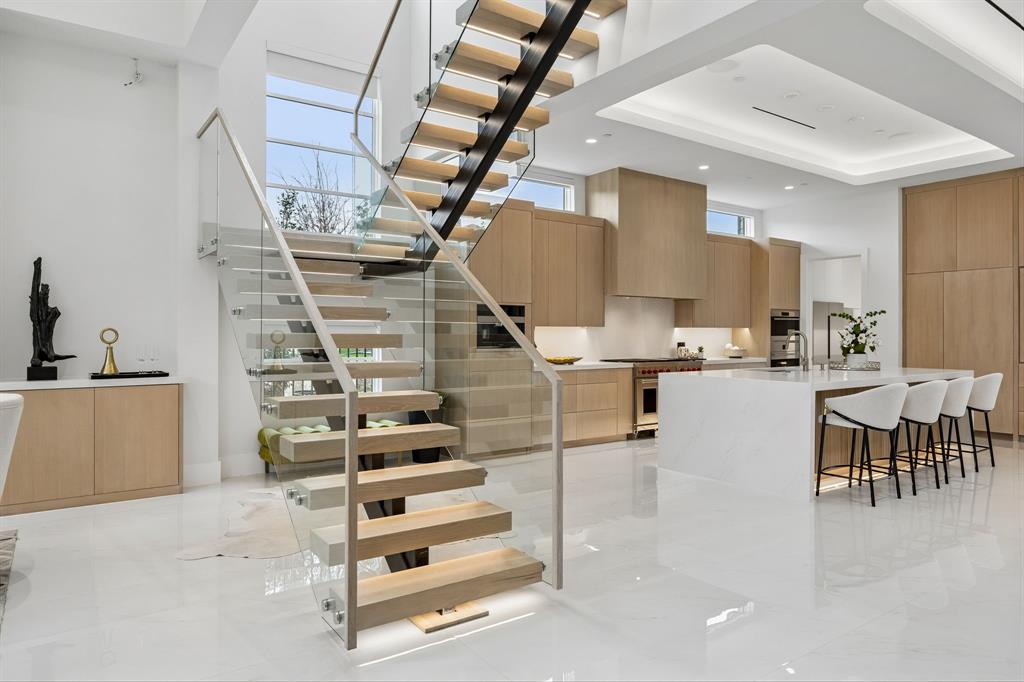 WESTLAKE ENTRADA - Residential