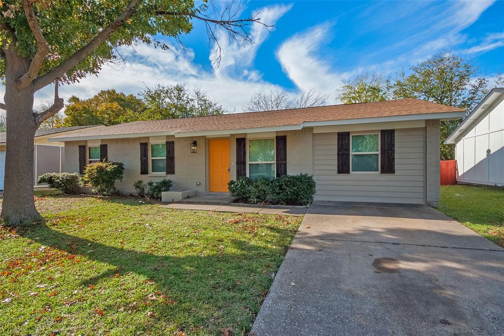 Discover the perfect fusion of style and functionality in this 4-bedroom home, fully remodeled in 2023. The open-concept layout seamlessly connects the kitchen, adorned with quartz countertops and new cabinets, to the vinyl-floored living areas. Fresh paint inside and out bathes the space in light, complementing the completely remodeled bathrooms featuring premium fixtures. Energy-efficient windows and upgraded insulation enhance comfort and efficiency. The backyard, enclosed by a privacy fence, is a dog-friendly haven. Within walking distance to Freedom Park and Independence Park, this residence epitomizes modern living with its thoughtful design, making it an ideal home for both relaxation and entertainment.