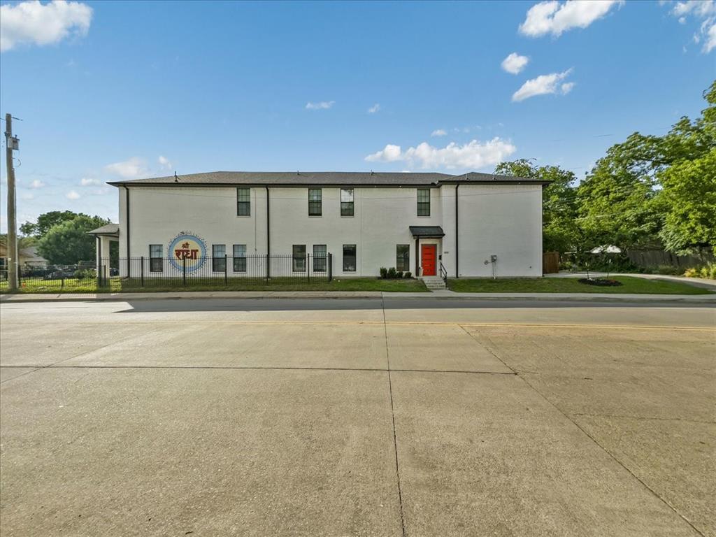 Mount Auburn - Residential