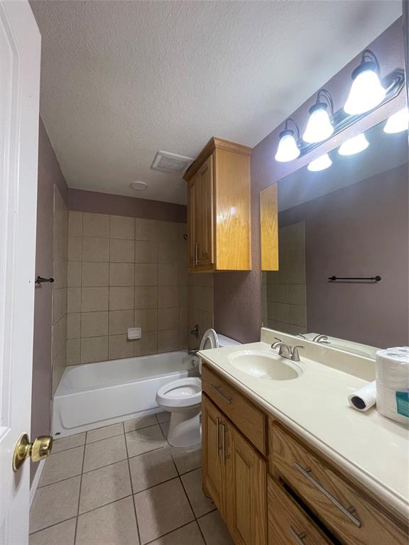 The Hills Of Gby Ph V-R - Residential Lease