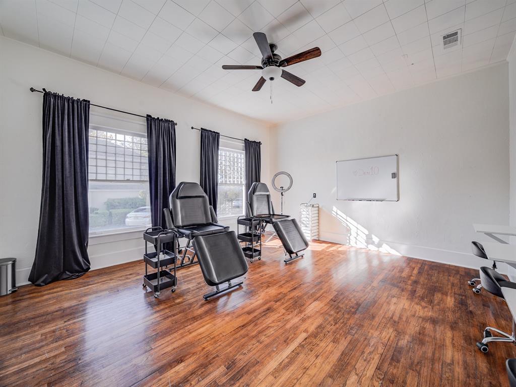 Bbb & Crr - Commercial Lease