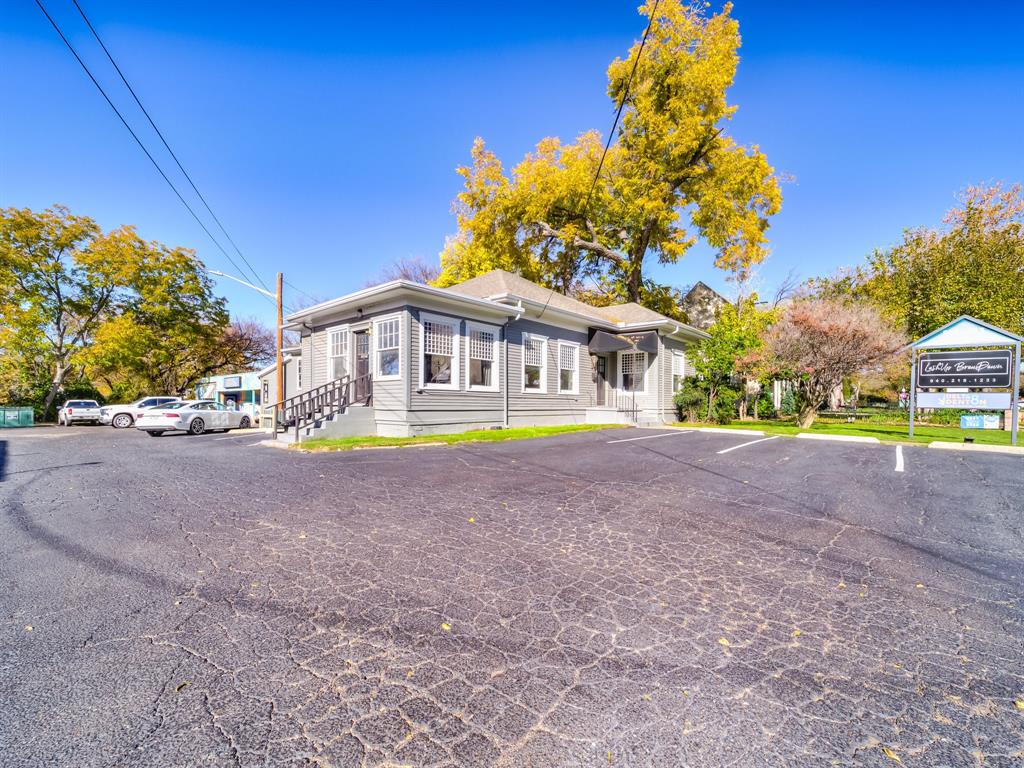 Bbb & Crr - Commercial Lease