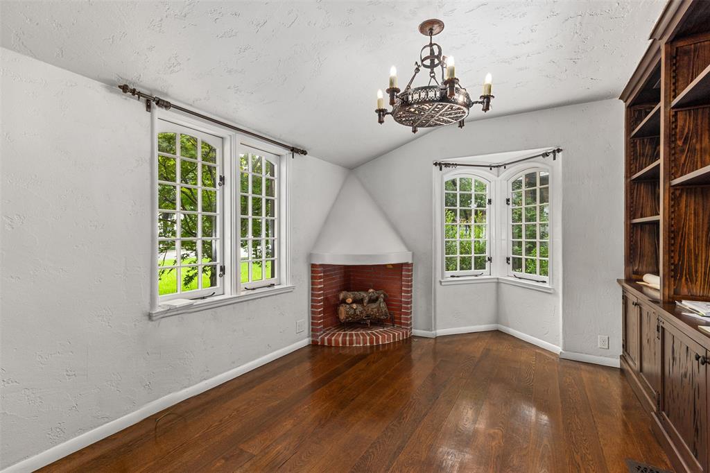 Bellaire Estates - Residential