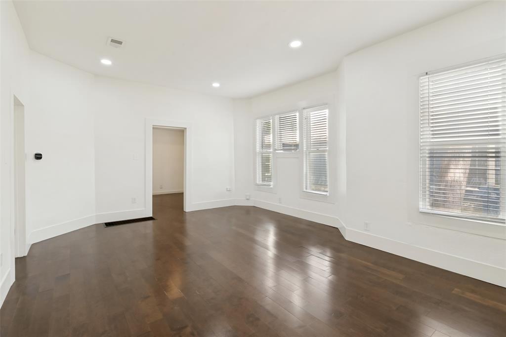 Dallas Land & Loan 03 - Residential