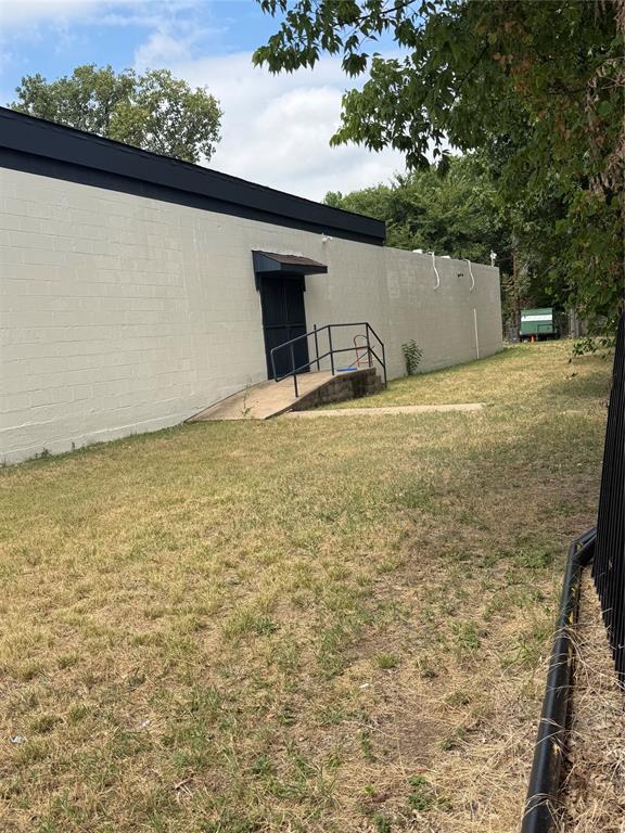 Trinity Heights Add - Commercial Sale