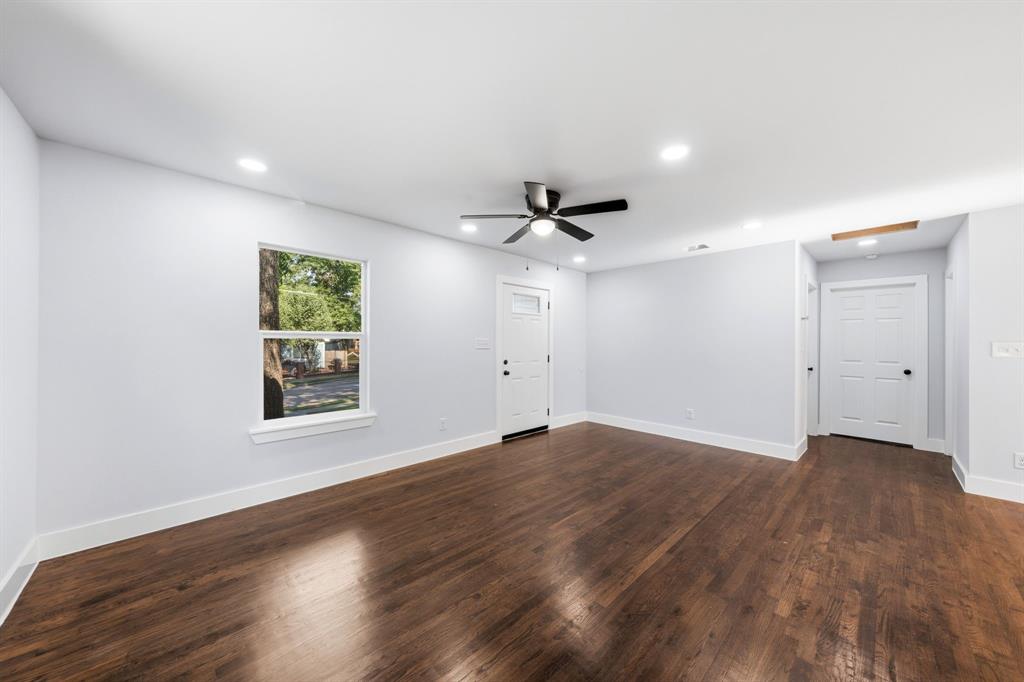 Bluebonnet Lawn - Residential