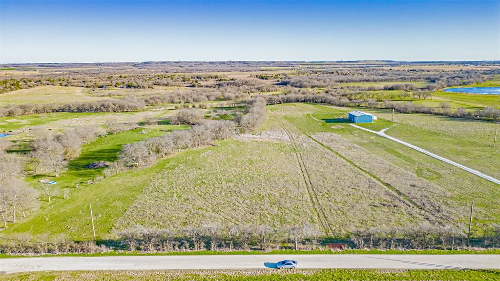 Motivated seller bring your best offer!
Beautiful lot of over 10 acres in the stunning Grand View Ranch subdivision, just 1 minute from I-35 South. This property features a spacious cleared area along with a section of gorgeous mesquite trees, offering the perfect blend of open space and natural beauty. Utility poles are nearby for easy electricity connection, and water access is also conveniently available.