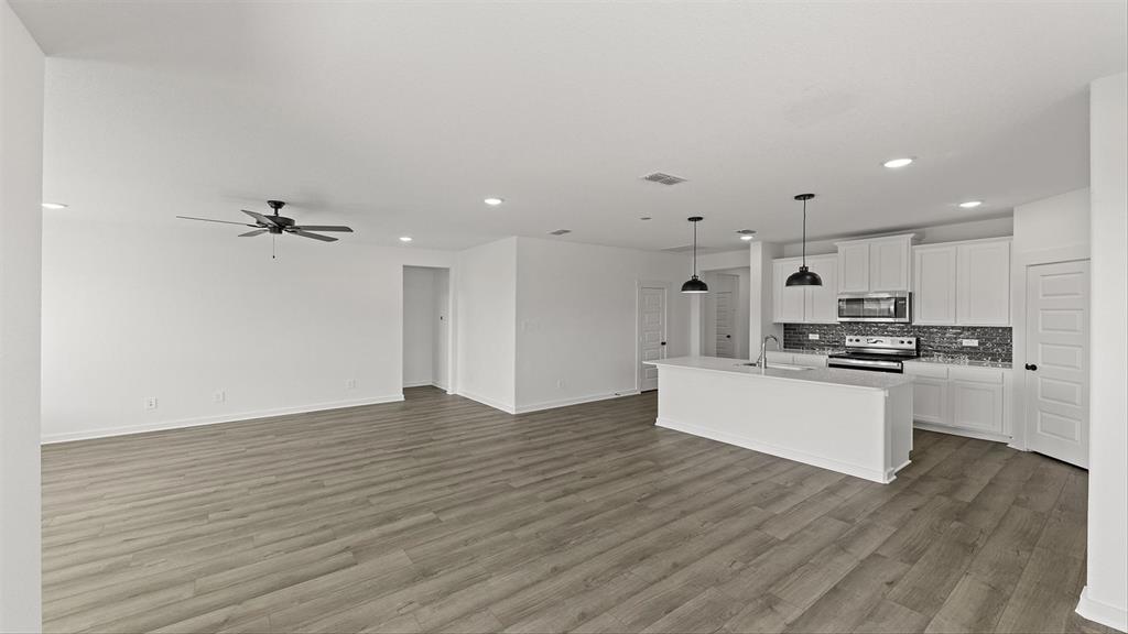 Country Hollow - Residential
