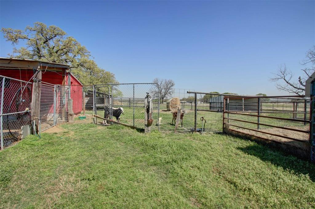 ACRES: 1.000 ABST: 2156 SURVEY: PIERCE D E TR: BLK - Residential