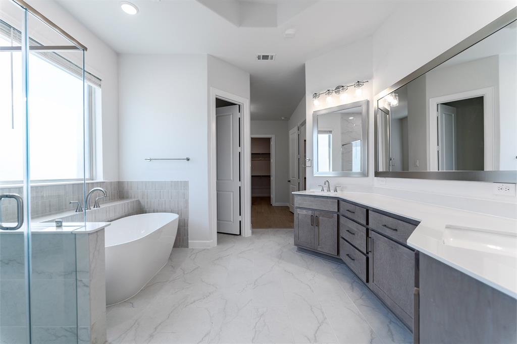 Heath Golf & Yacht Club - Residential