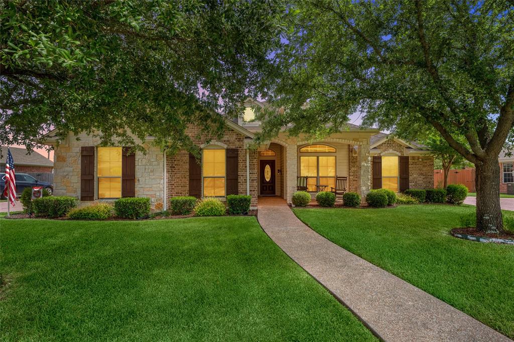 Welcome to this beautifully maintained 4-bedroom, 2-bath home in the desirable Sunwest Village community! Situated on a spacious oversized lot, this turnkey property offers the perfect blend of comfort, functionality, and location.

Inside, you’ll find a thoughtfully designed layout featuring a dedicated study area—ideal for working from home, studying, or creating a quiet retreat. The home has been meticulously cared for and is truly move-in ready, allowing you to settle in with ease from day one.

The generous lot provides ample outdoor space for entertaining, gardening, or simply enjoying the open surroundings. Whether you're hosting gatherings or relaxing with family, this property offers the flexibility to fit your lifestyle.

Conveniently located near all the shopping, dining, and amenities of Woodway and Hewitt, you’ll enjoy the best of both convenience and community. Plus, the home is located within a highly regarded school district, making it an excellent choice for families.

Don’t miss your opportunity to own a spacious, well-appointed home in a prime location—schedule your showing today!