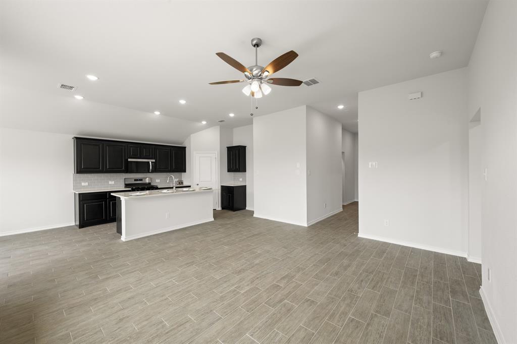 Terra Vella - Residential
