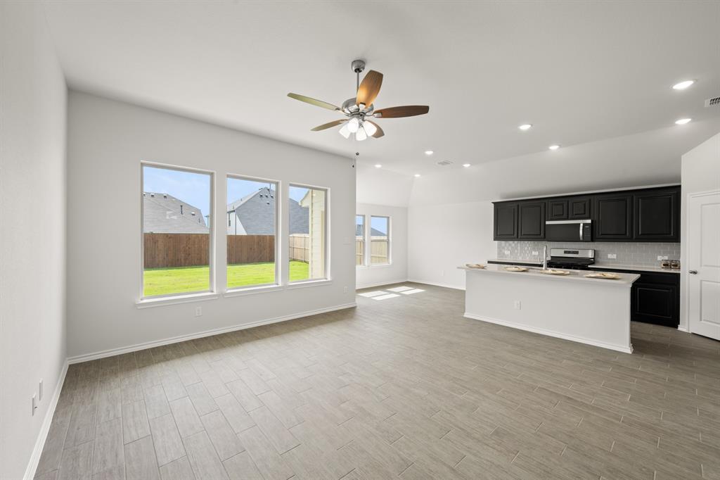 Terra Vella - Residential