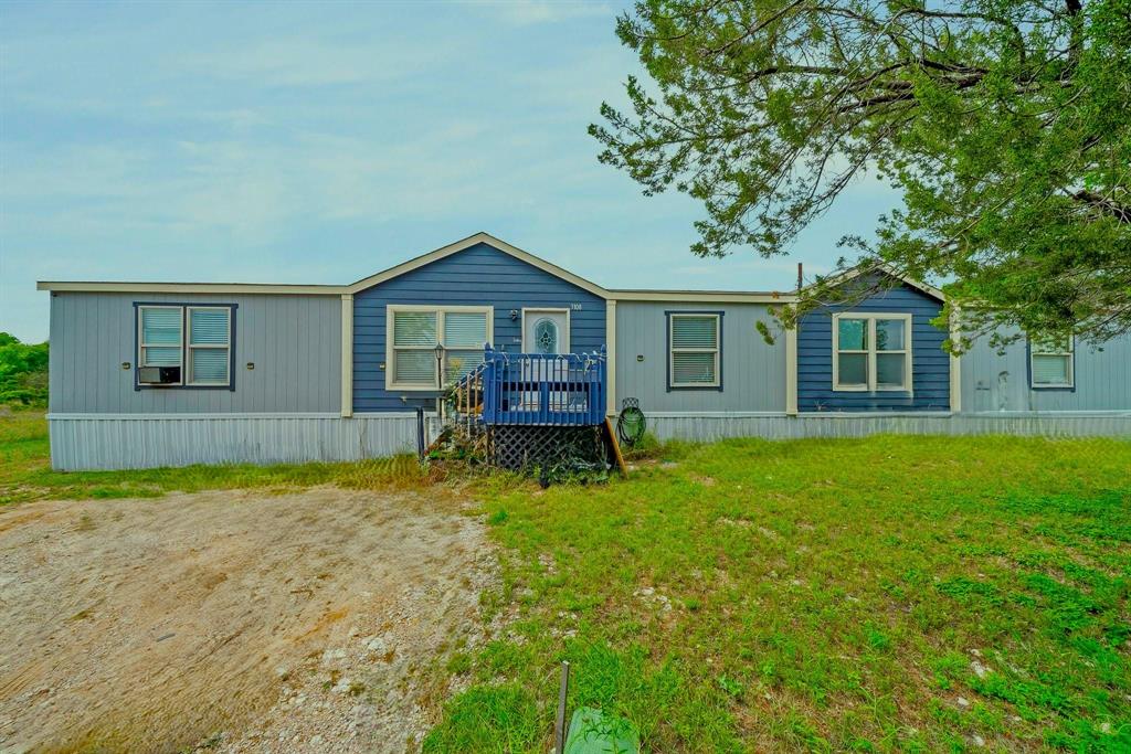 MOTIVATED SELLER!!!! Are you Looking for a Spacious Home in Granbury, come check out this 2369 sq ft DW home located in Oak Trail Shores. This home features open concept with 2 living areas, 4 BR and 2.5 baths all on a spacious lot with room to add a shop, greenhouse, garage or your vision. Well kept and new AC and hot water heater recently installed and septic recently serviced as well. This home is ready for a new owner in a community that offers a pool, playground, tennis courts, club house and access to the lake. Come see everything this home and community has to offer.  
There is an above ground pool that can stay or go, buyer's choice.