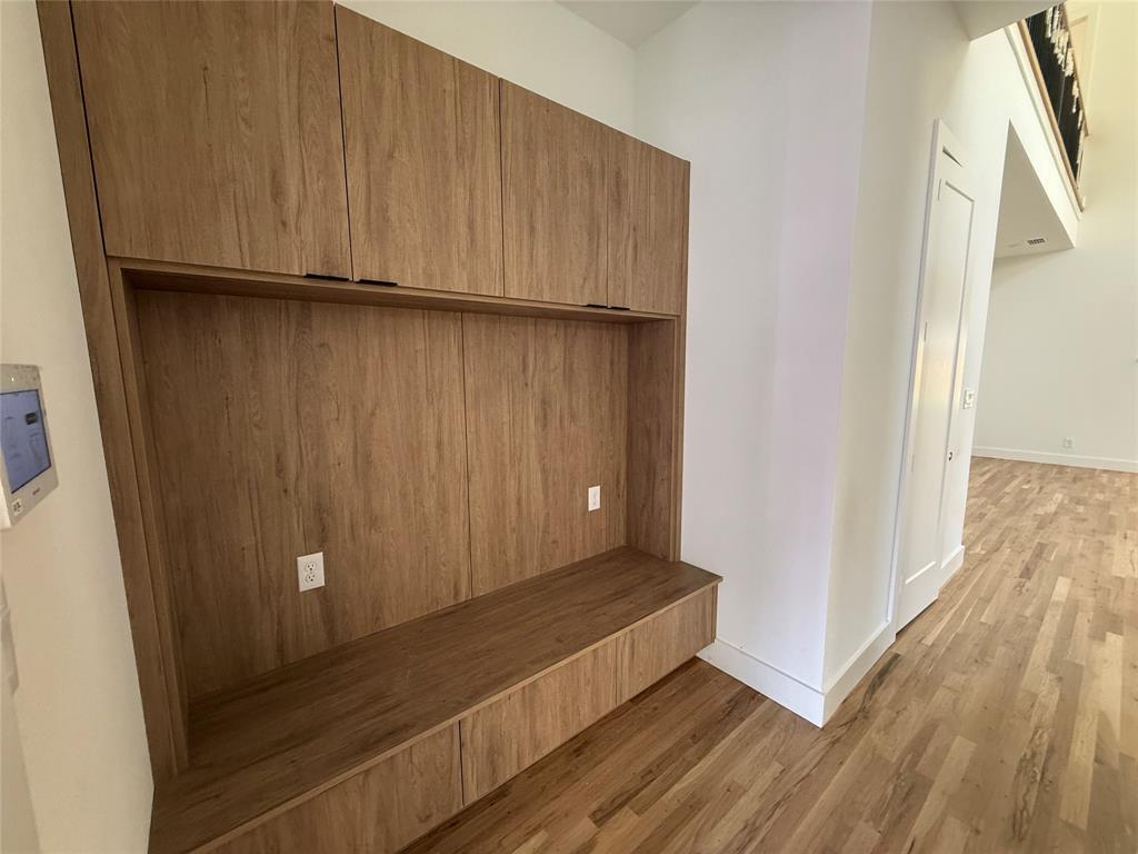 Ross Ave Heights - Residential