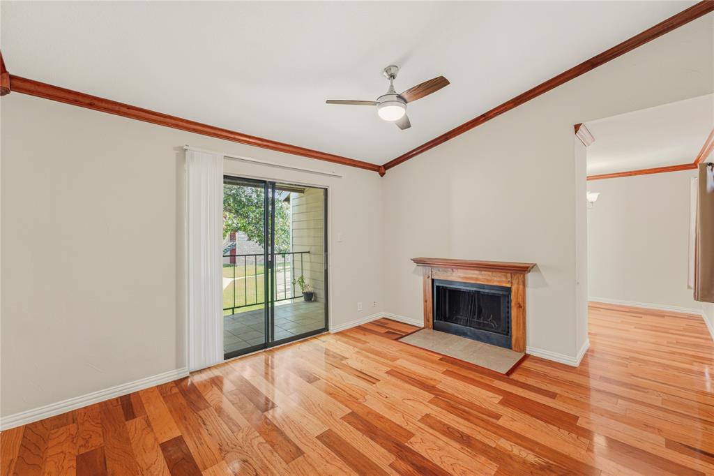 Come check out this move-in-ready 1-bedroom, 1-bath condo in Far North Dallas. It’s on the 2nd floor and would be a great fit for a first time homebuyer or an investor since it can be used as an Airbnb or long-term rental.
The location is super convenient, with easy access to the Dallas North Tollway and President George Bush Turnpike. Inside, you’ll find a fully equipped kitchen, plus the washer, dryer, and refrigerator are all included. The home also has engineered wood floors and tile throughout.
The balcony has a great view for you to step outside and enjoy peaceful views of the green space of the courtyard and pool. It’s also zoned to highly rated West Plano schools, including Mitchell Elementary, Frankford Middle, Shepton High, and Plano West Senior High.