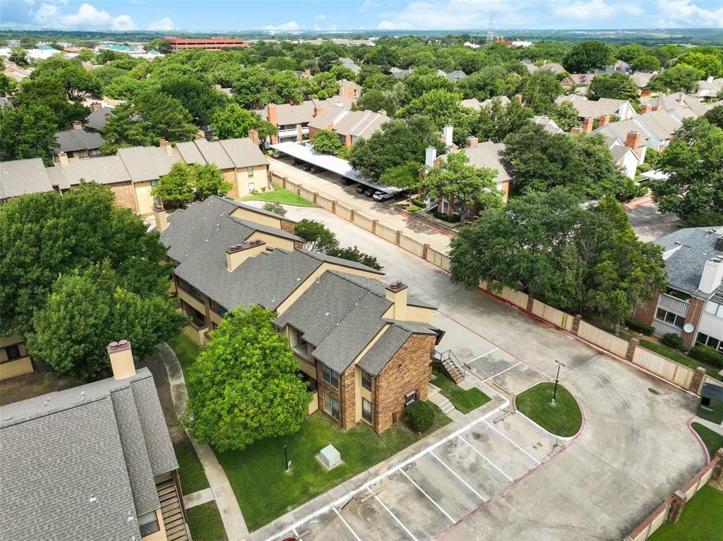 Cloisters Condo The - Residential