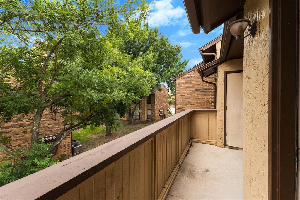 Cloisters Condo The - Residential