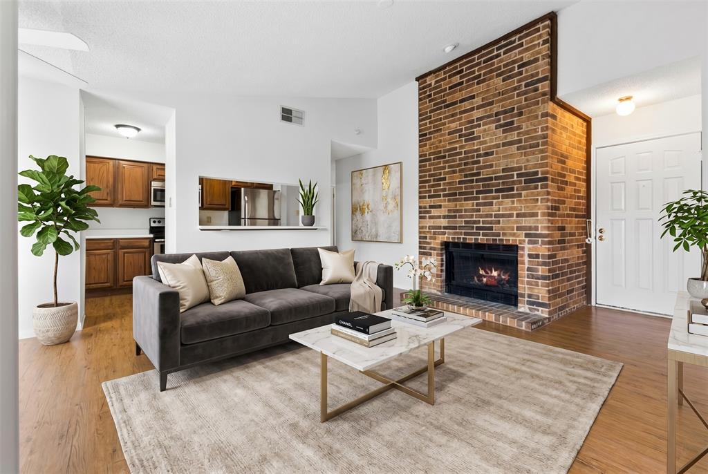 Cloisters Condo The - Residential