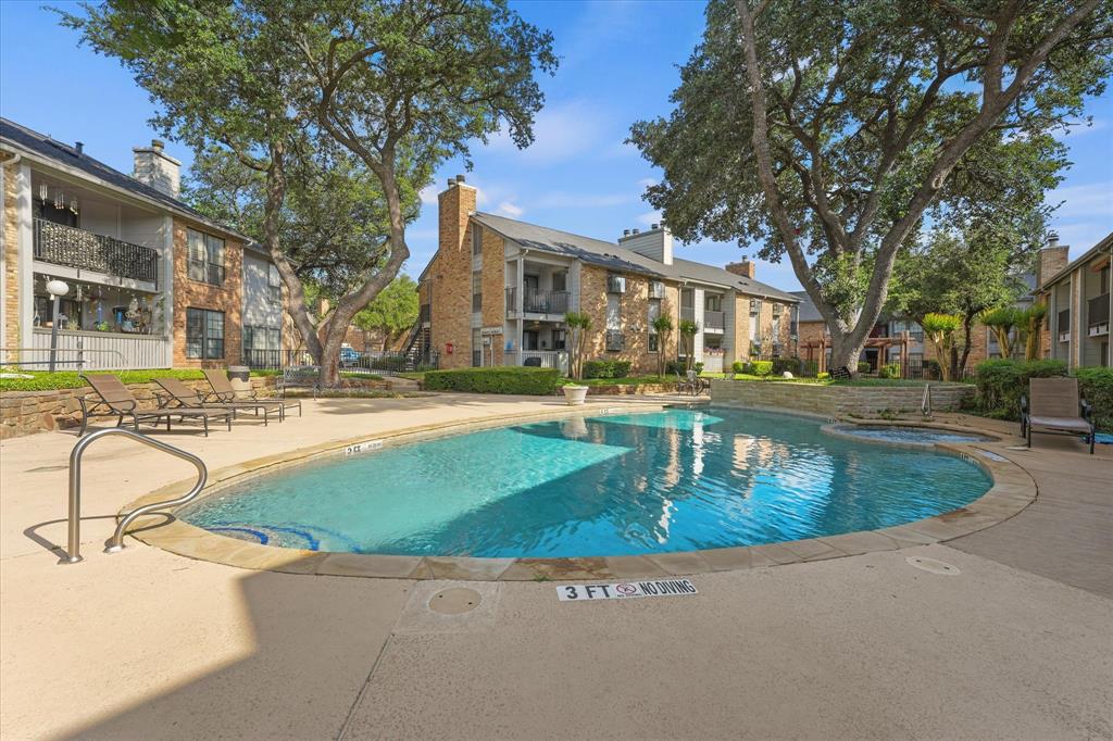 Preston Bend Village Condos - Residential