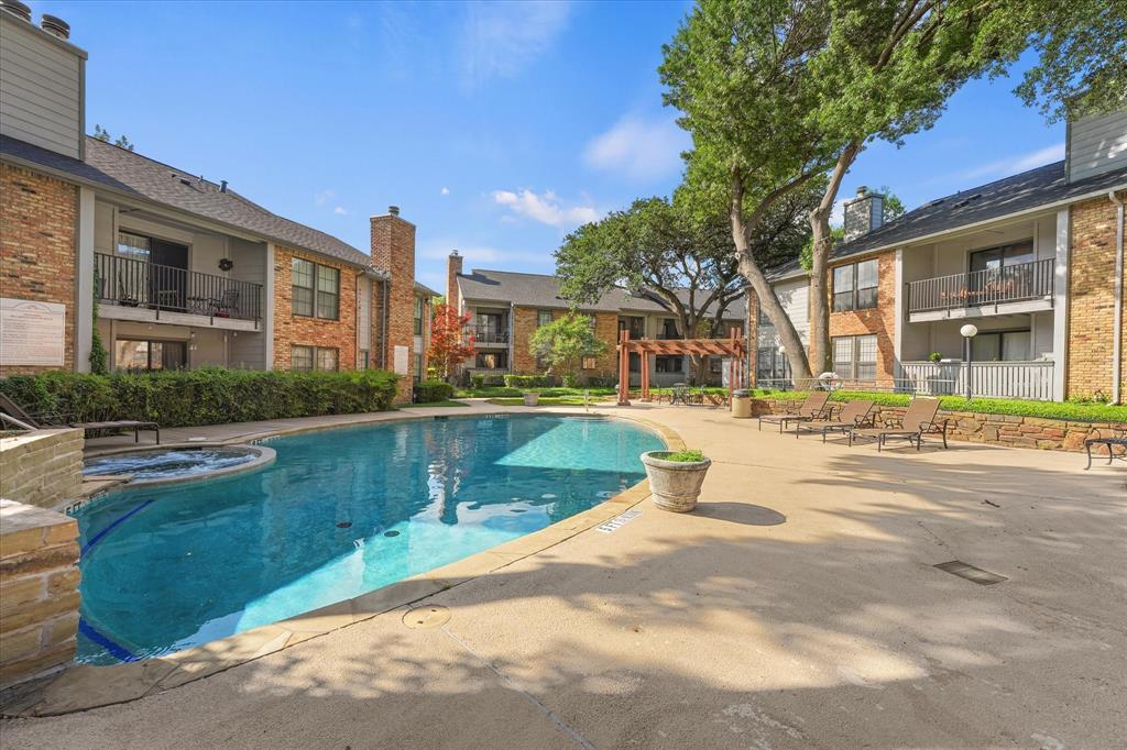 Preston Bend Village Condos - Residential
