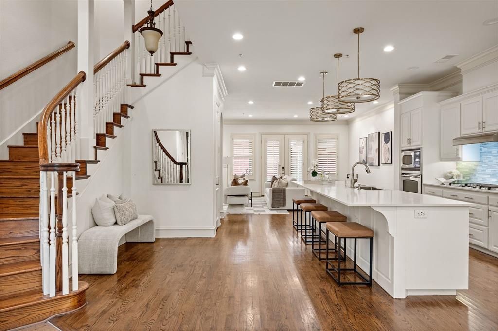 Southlake Town Square Brownsto - Residential