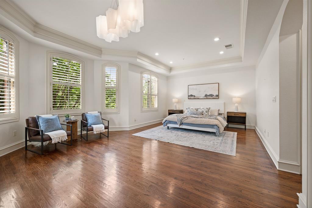 Southlake Town Square Brownsto - Residential