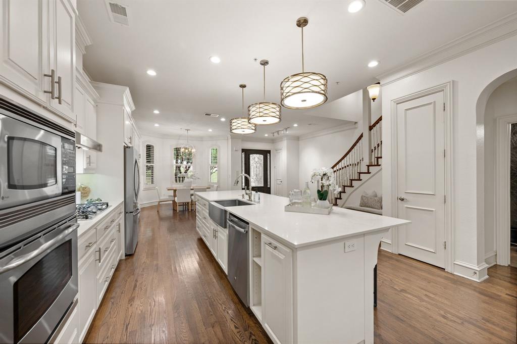 Southlake Town Square Brownsto - Residential