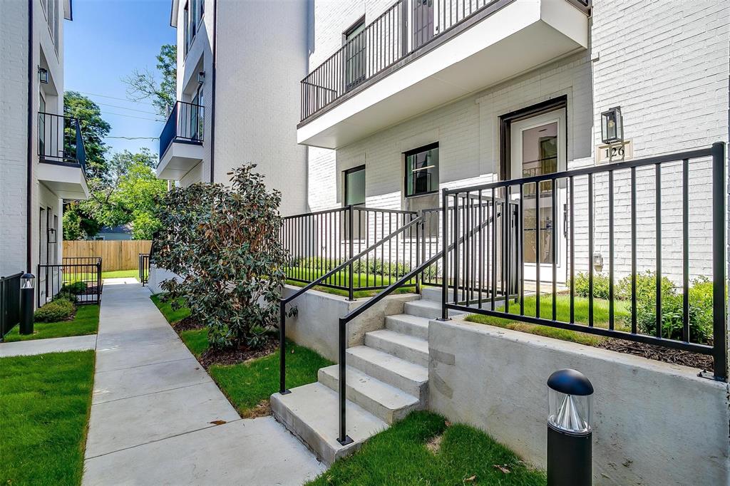 Main 7 Twnhm Add - Residential