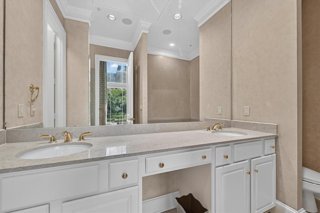 Plaza At Turtle Creek - Residential