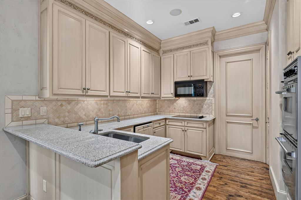 Plaza At Turtle Creek - Residential