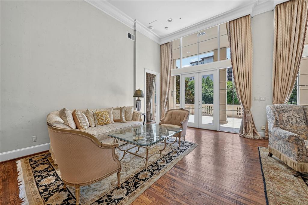Plaza At Turtle Creek - Residential
