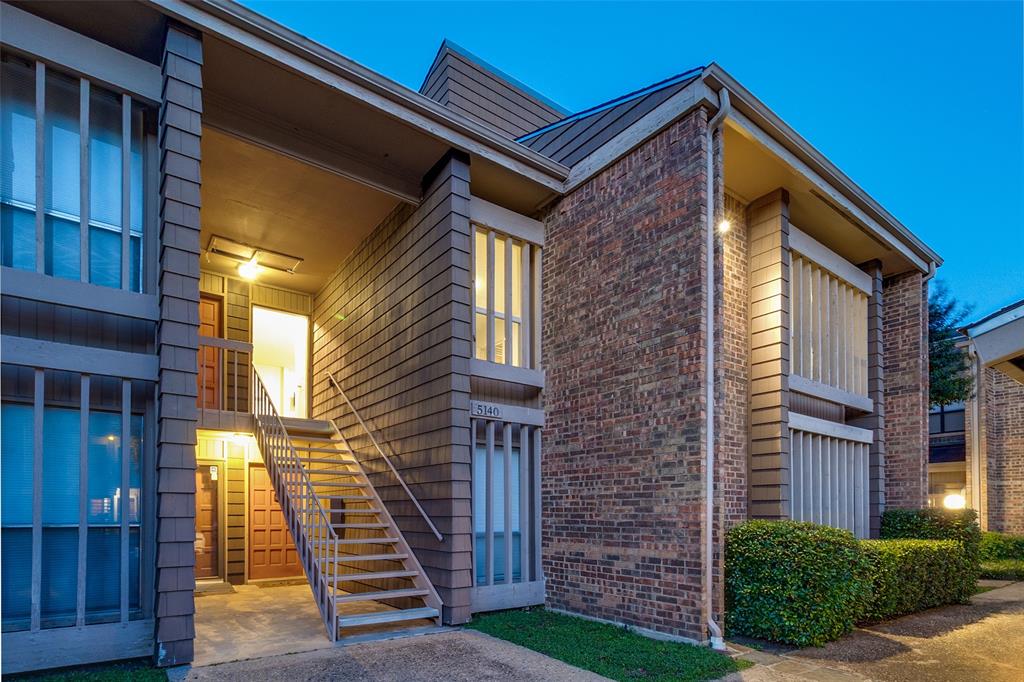 Arrangement Condominium - Residential