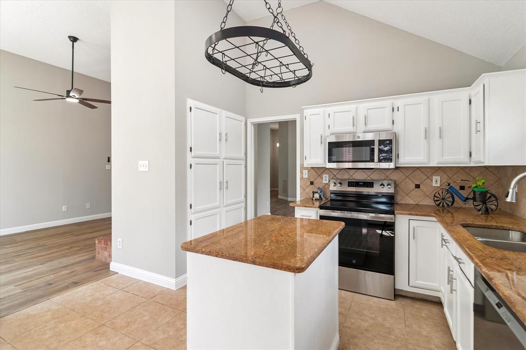 Lake Forest Garden - Residential