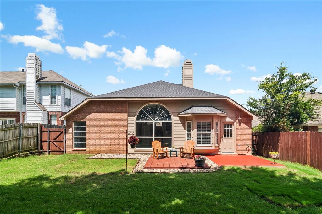 Lake Forest Garden - Residential