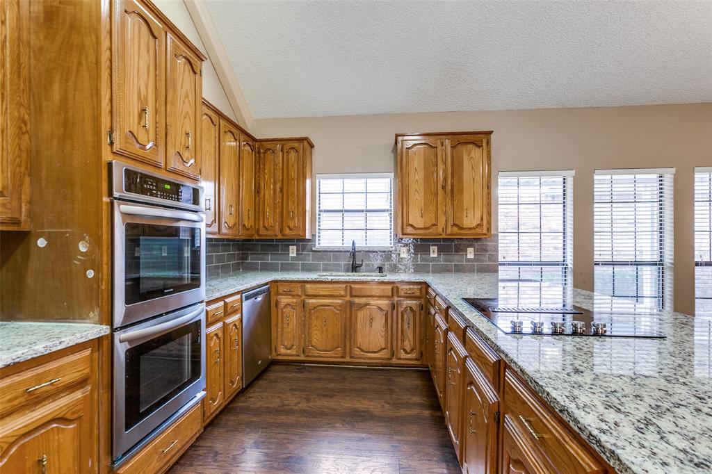 Oakridge  08 - Residential Lease