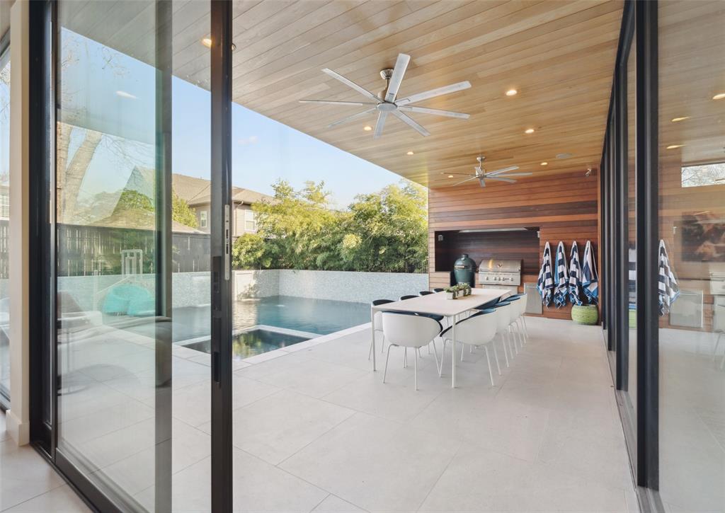 Wilshire Heights 03 - Residential