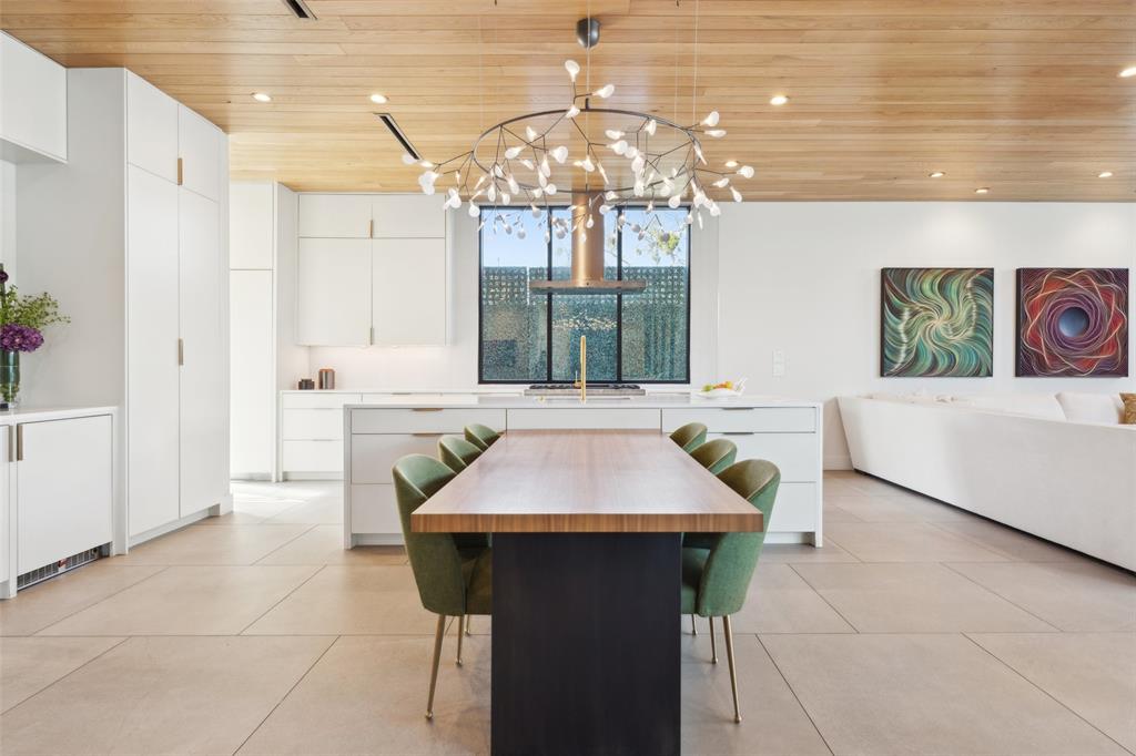 Wilshire Heights 03 - Residential