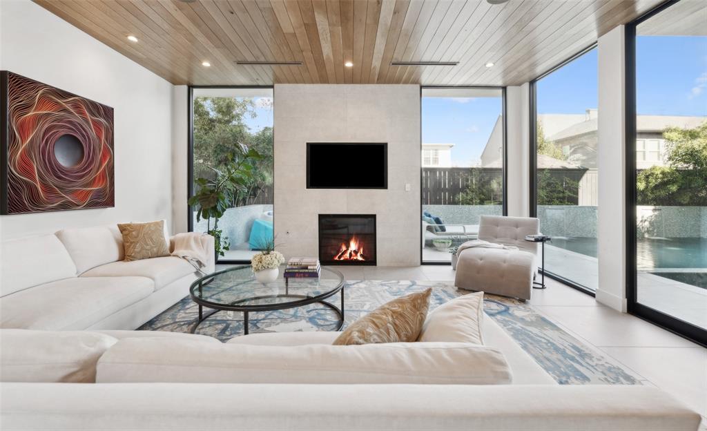 Wilshire Heights 03 - Residential