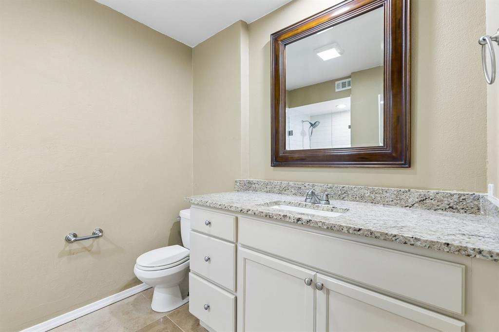 6040 Place Condos - Residential