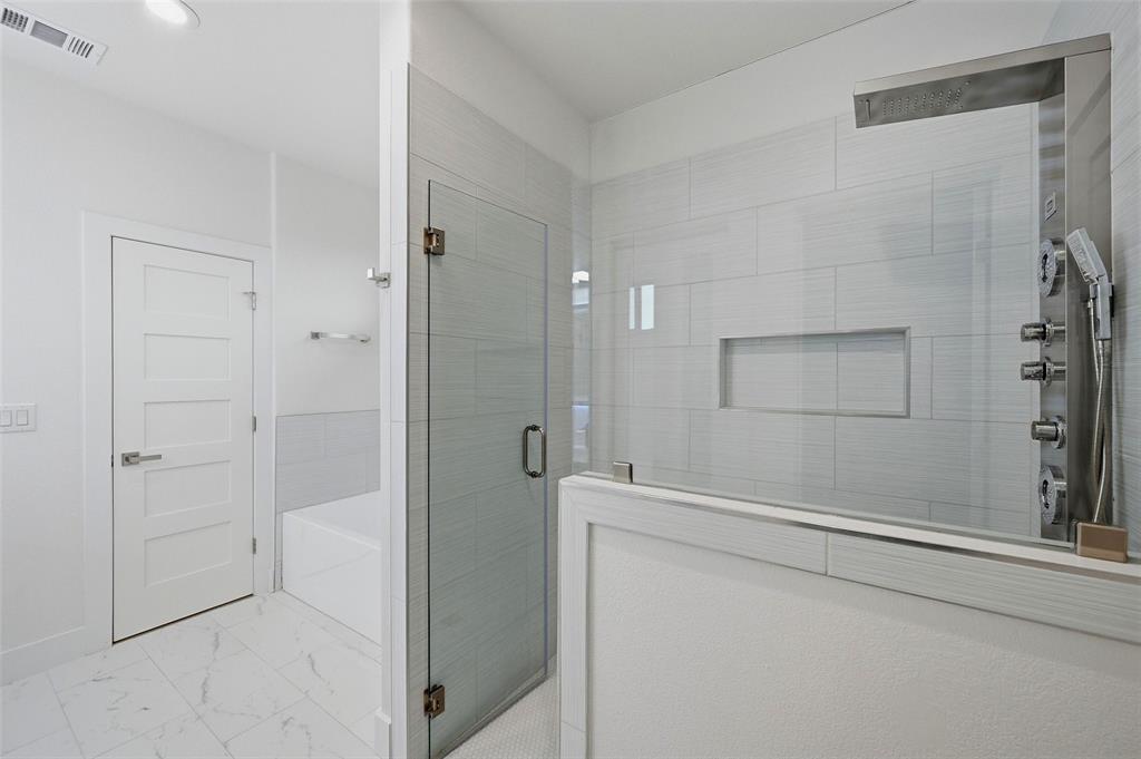Lake Country Xing Ph 1 - Residential