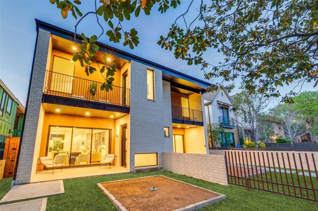 NTERURBAN HILLS - Residential